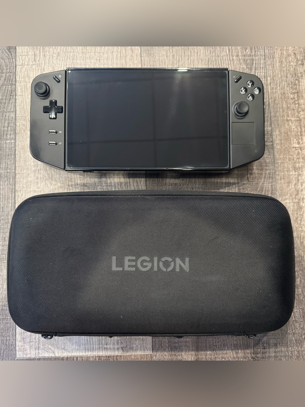 Lenovo Legion Go 8.8" AMD Ryzen Z1 Extreme 16GB RAM 512GB Handheld PC Console